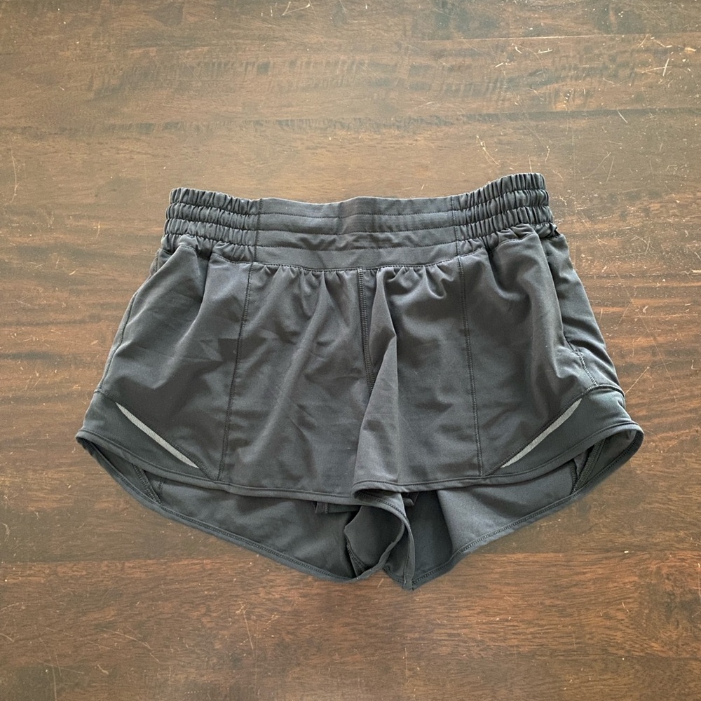 lululemon Hotty Hot High-Rise Running Shorts 2.5”